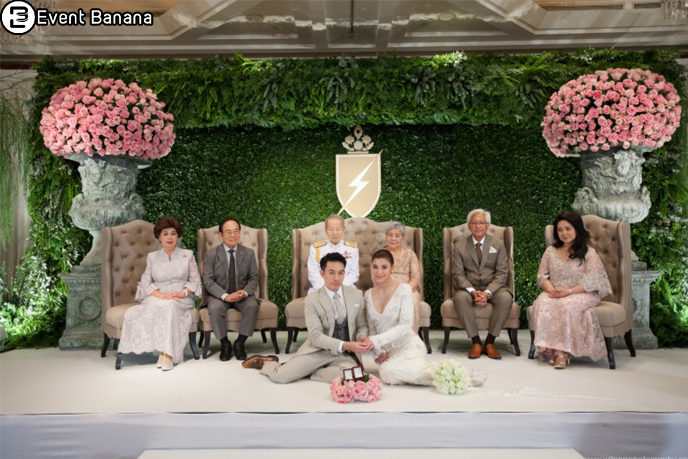 โรงแรมเพนนินซูล่า